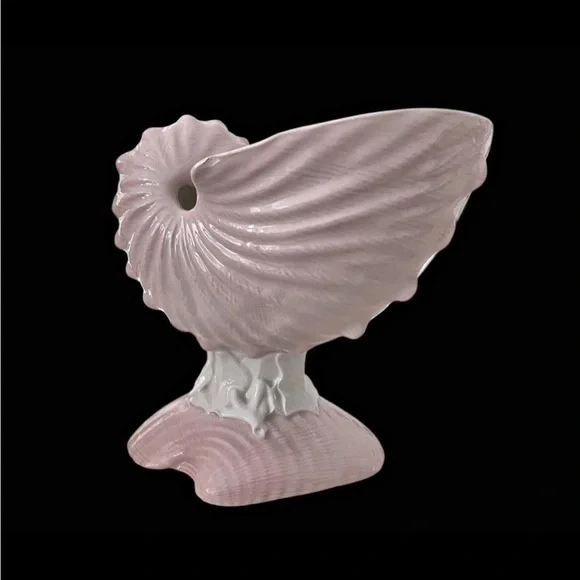 VINTAGE ITALIAN MAJOLICA SEA SHELL PINK & WHITE VASE 7 1/2" X 7" X 4 3/4" ITALY - Picture 7 of 10